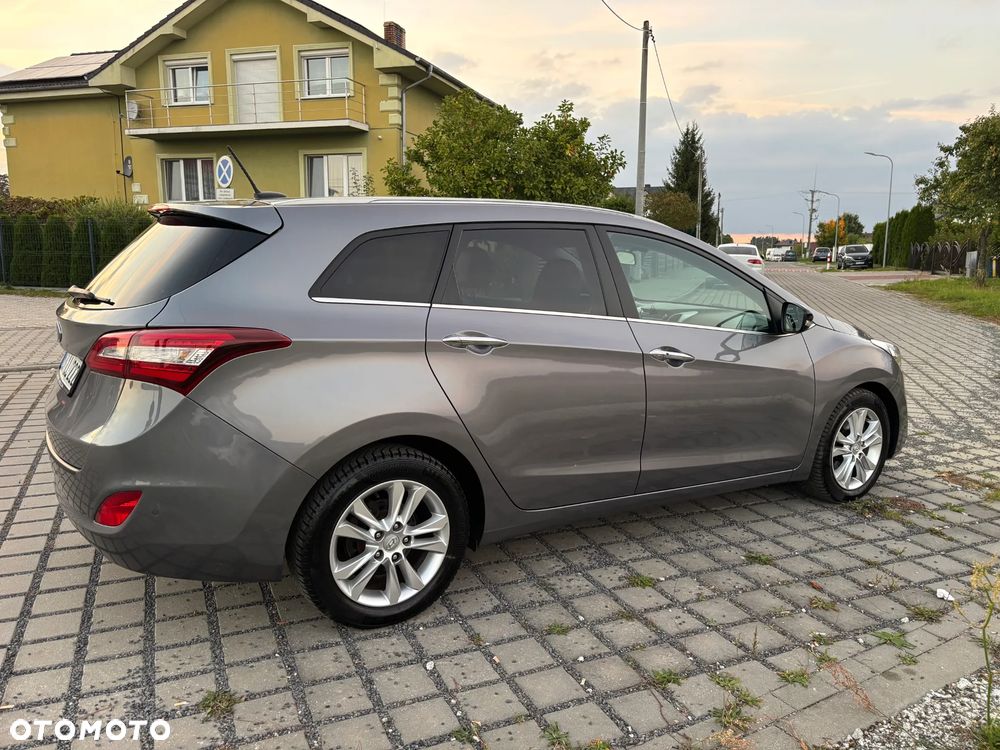 Hyundai i30 blue 1.6 CRDi Passion - 19