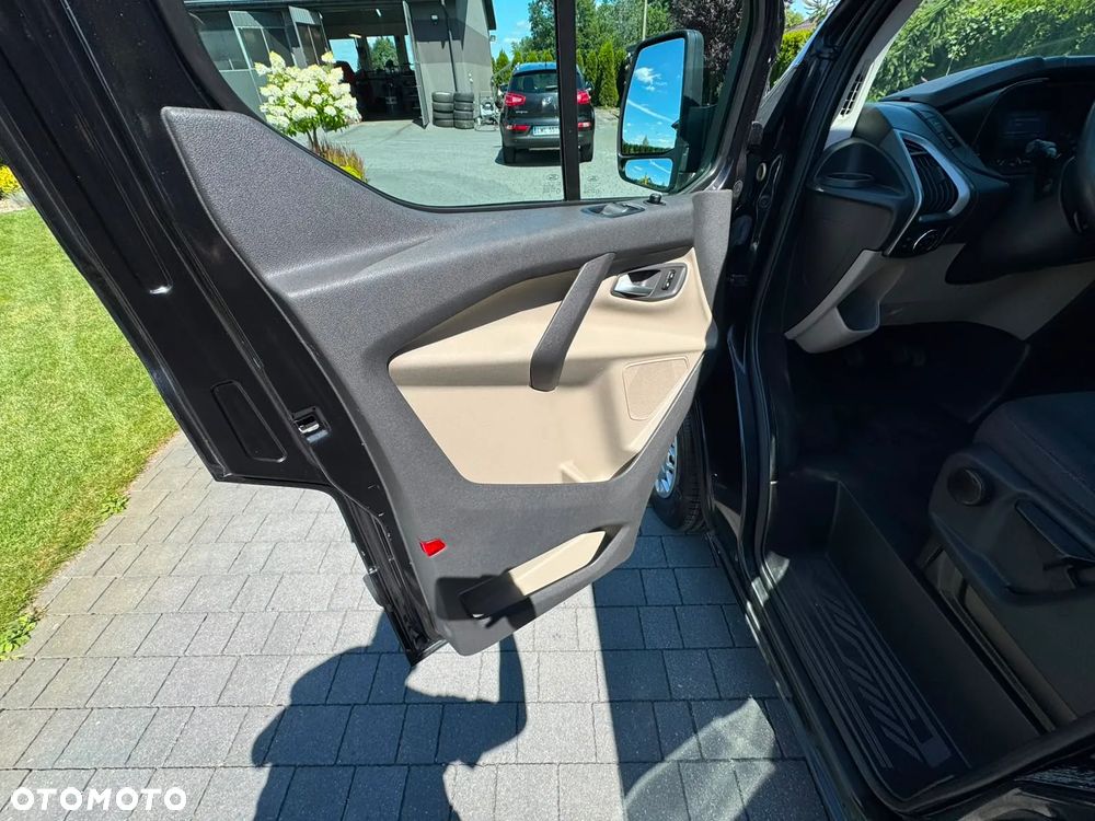 Ford Transit Custom 300 L2H1 VA Titanium - 25