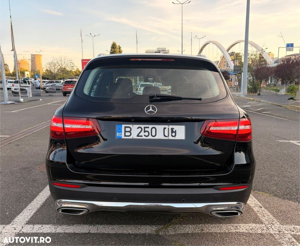 Mercedes-Benz GLC - 9