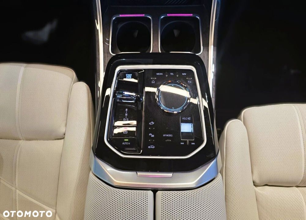 BMW Seria 7 - 7