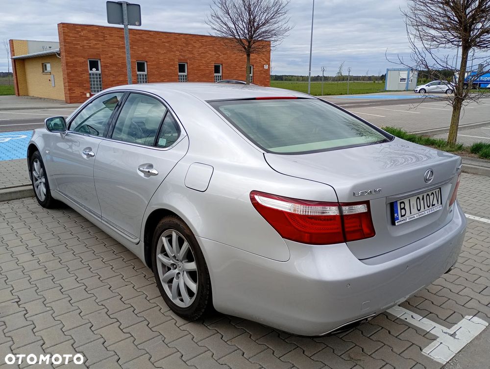 Lexus LS 460 Elite AWD - 8