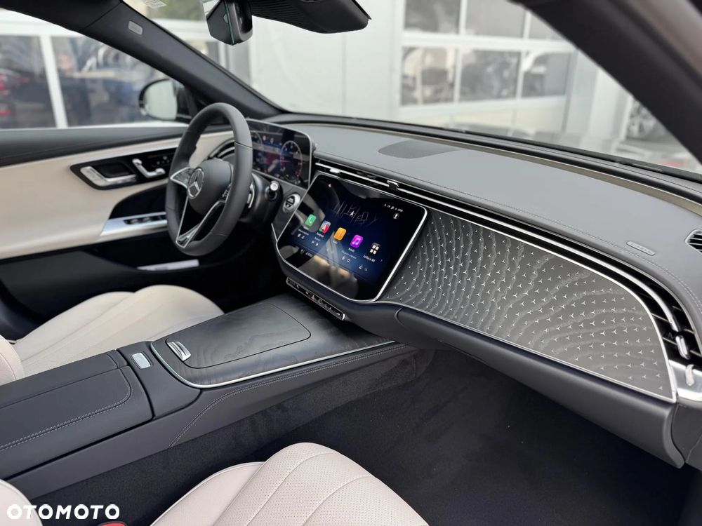 Mercedes-Benz Klasa E 220 d 4Matic 9G-TRONIC - 17