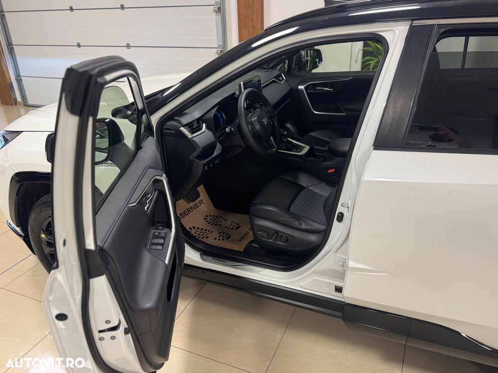 Toyota RAV4 - 8