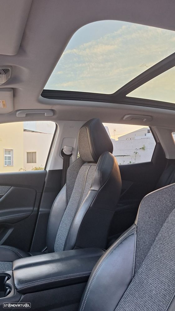 Peugeot 3008 1.5 BlueHDi Allure EAT8 - 6