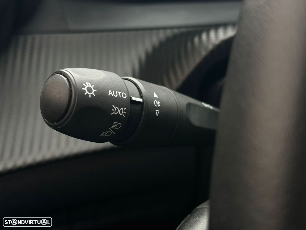 Peugeot 208 1.2 PureTech Allure Pack - 16