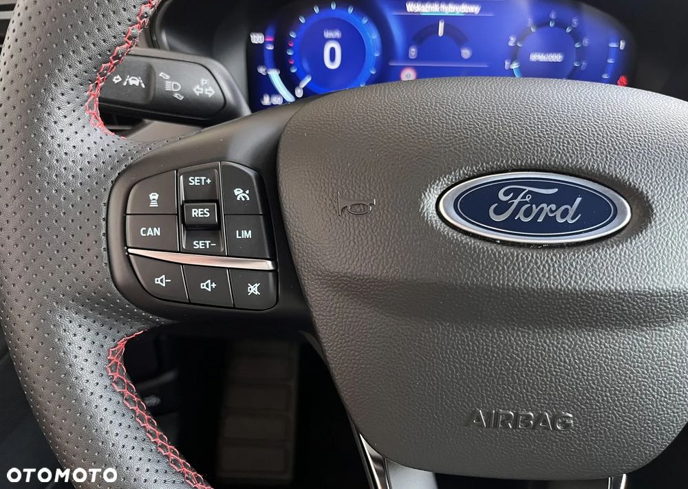 Ford Focus 1.0 EcoBoost Hybrid ST-LINE X - 14