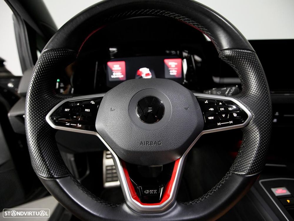 VW Golf 2.0 TSI OPF DSG GTI - 14