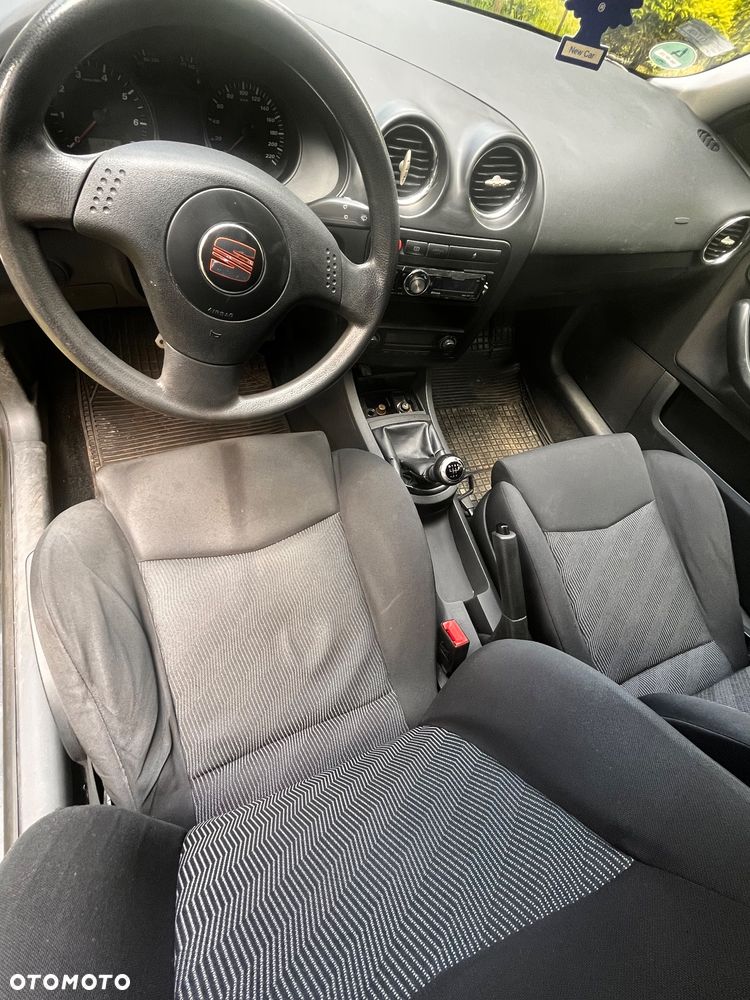 Seat Ibiza 1.4 16V Reference - 14