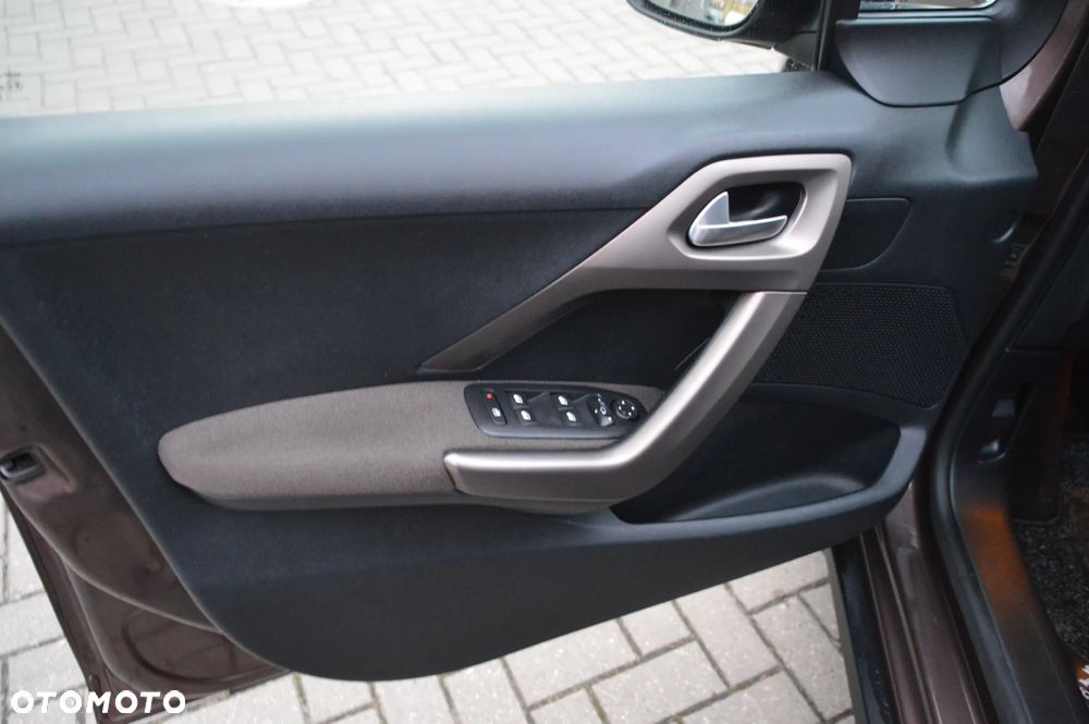 Peugeot 2008 120 VTI Business-Line - 21