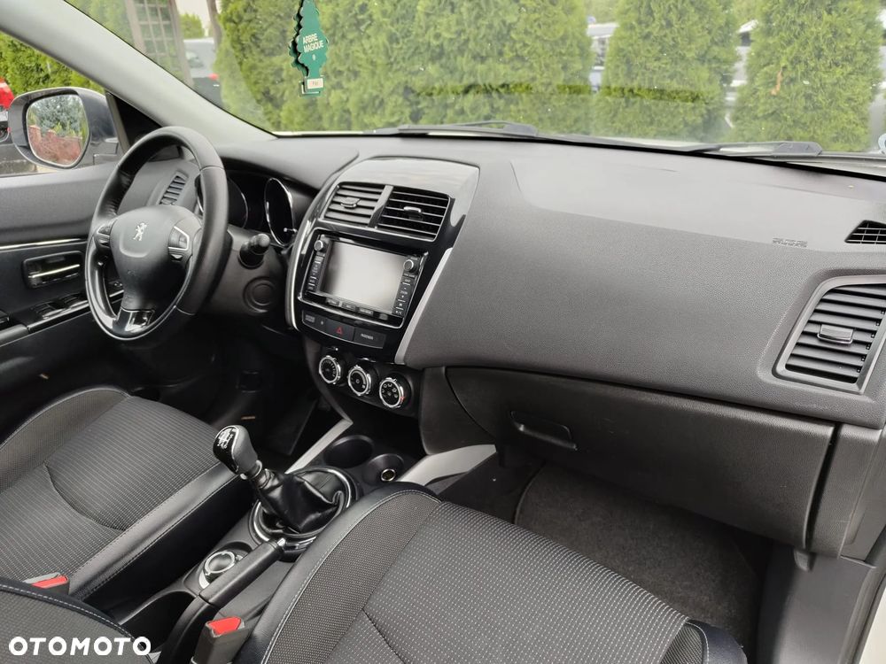 Peugeot 4008 - 31