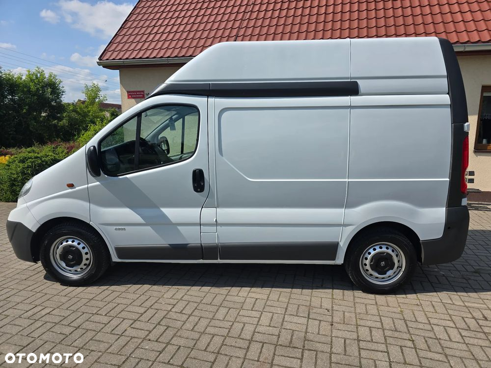 Opel Vivaro - 2