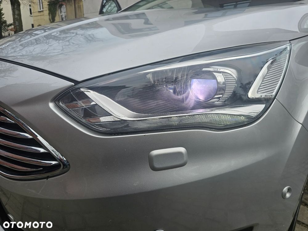 Ford Grand C-MAX - 22