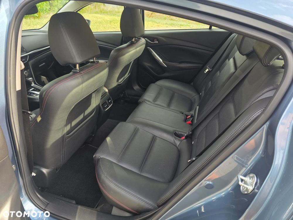 Mazda 6 - 8