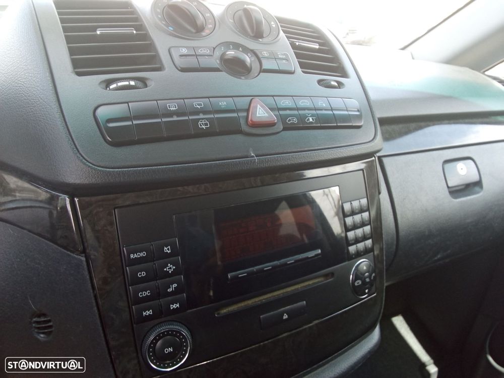 Mercedes-Benz Viano 2.2 CDi Ambiente Longo - 17