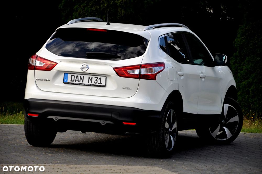 Nissan Qashqai 1.6 dCi TEKNA - 18