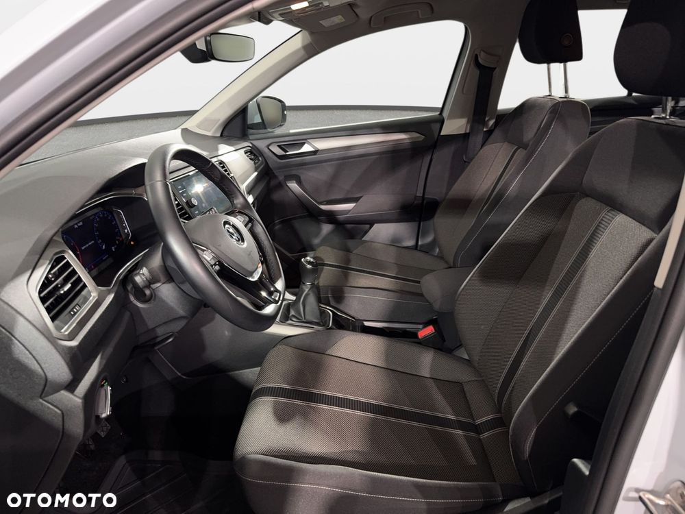 Volkswagen T-Roc - 13