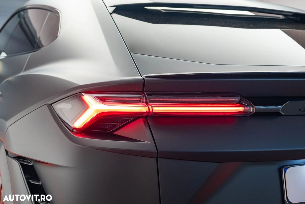 Lamborghini URUS ver-standard - 26