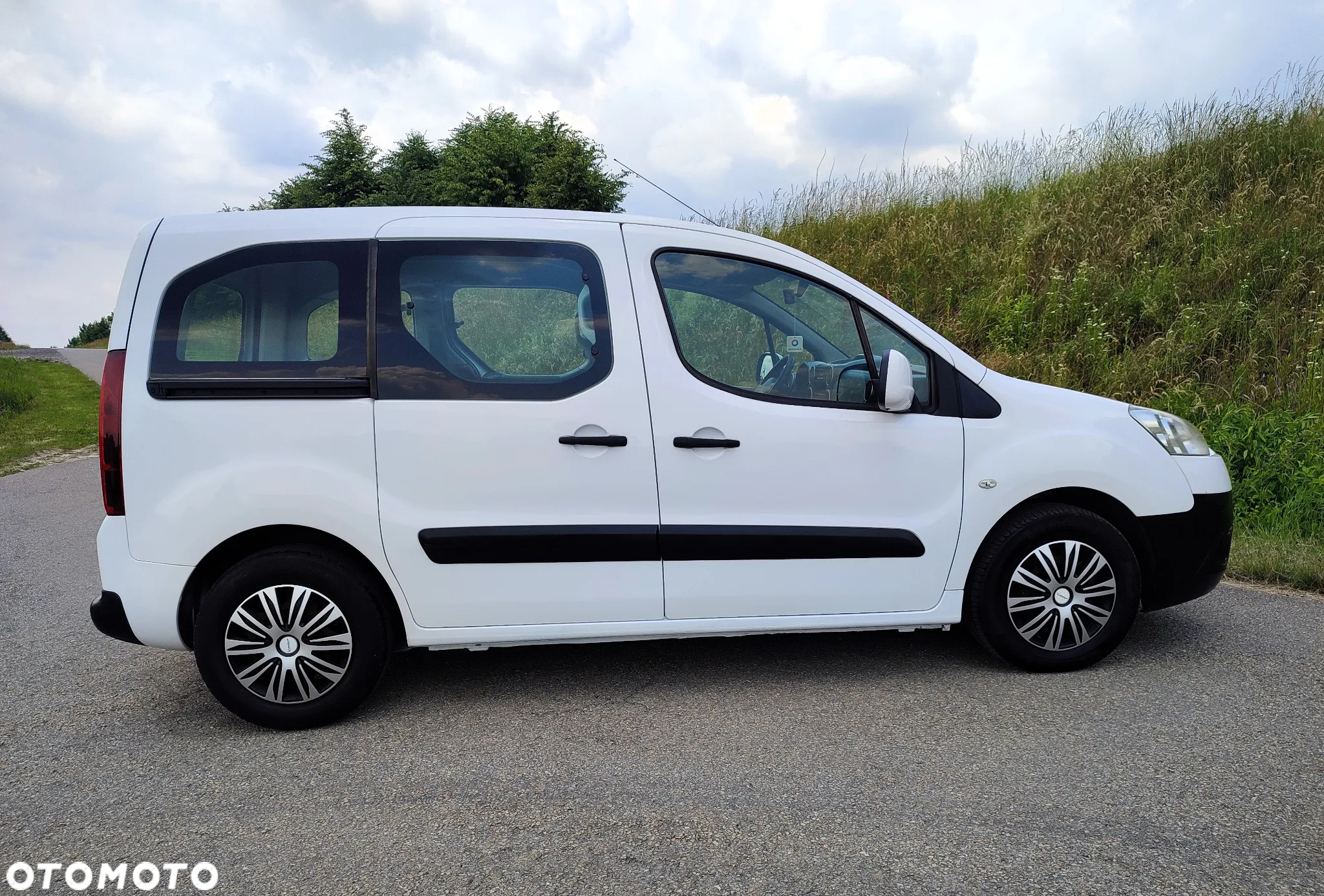Peugeot Partner Tepee 120 VTi Active - 15