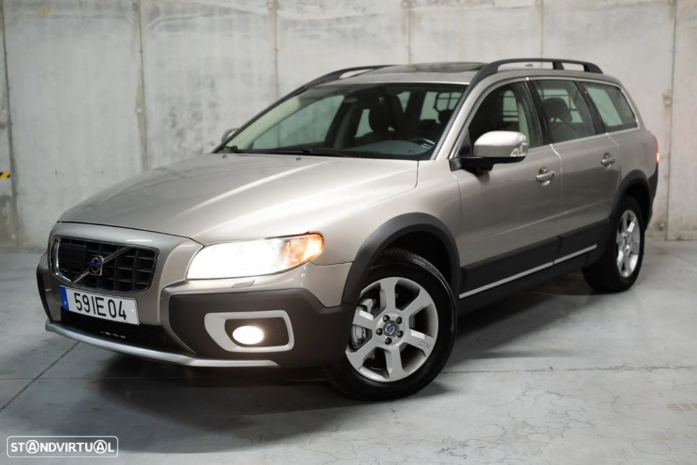 Volvo XC 70 D5 Summum Geartronic - 4