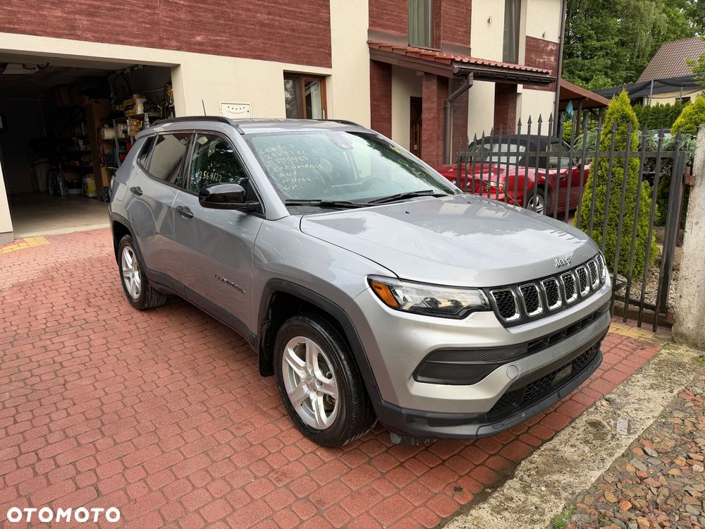 Jeep Compass - 12