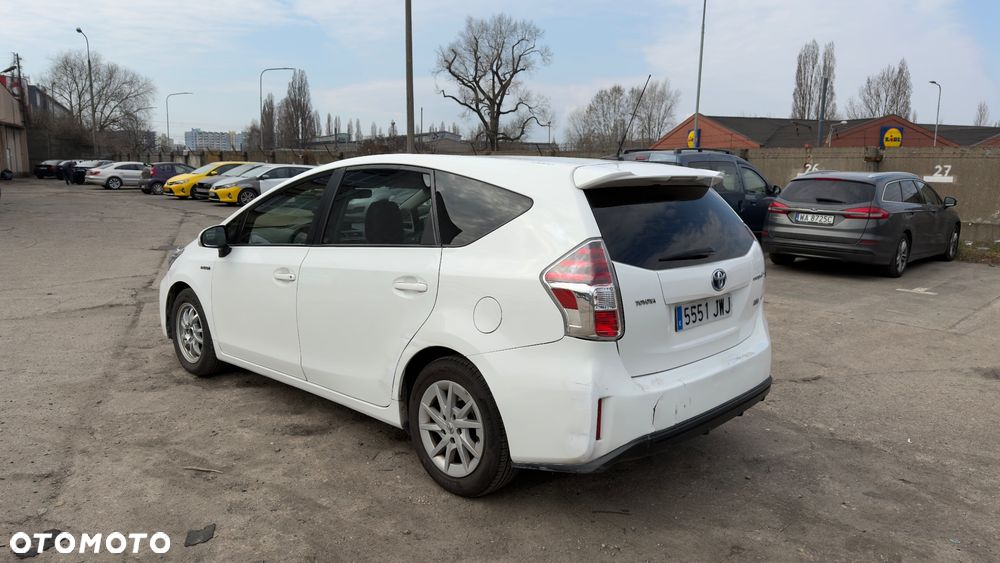 Toyota Prius+ (Hybrid) - 7
