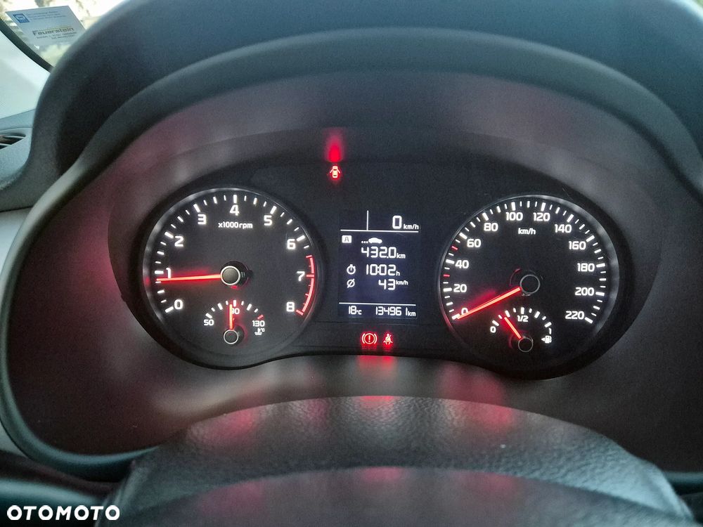 Kia Stonic - 24