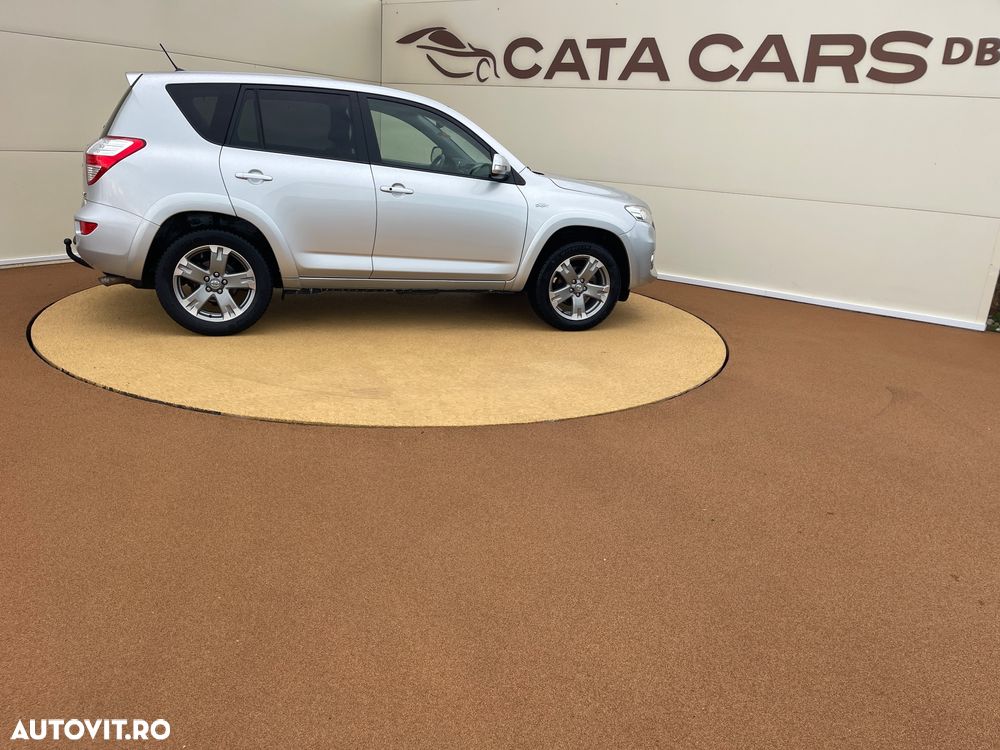 Toyota RAV4 - 18
