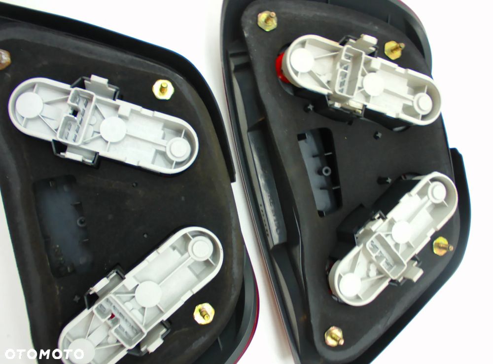 Volvo S40 Lampa tył lewa prawa strona - 4