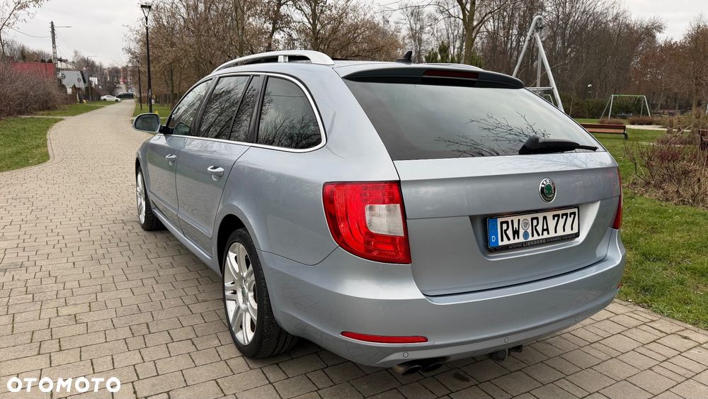 Skoda Superb 2.0 TDI DSG Ambition - 16