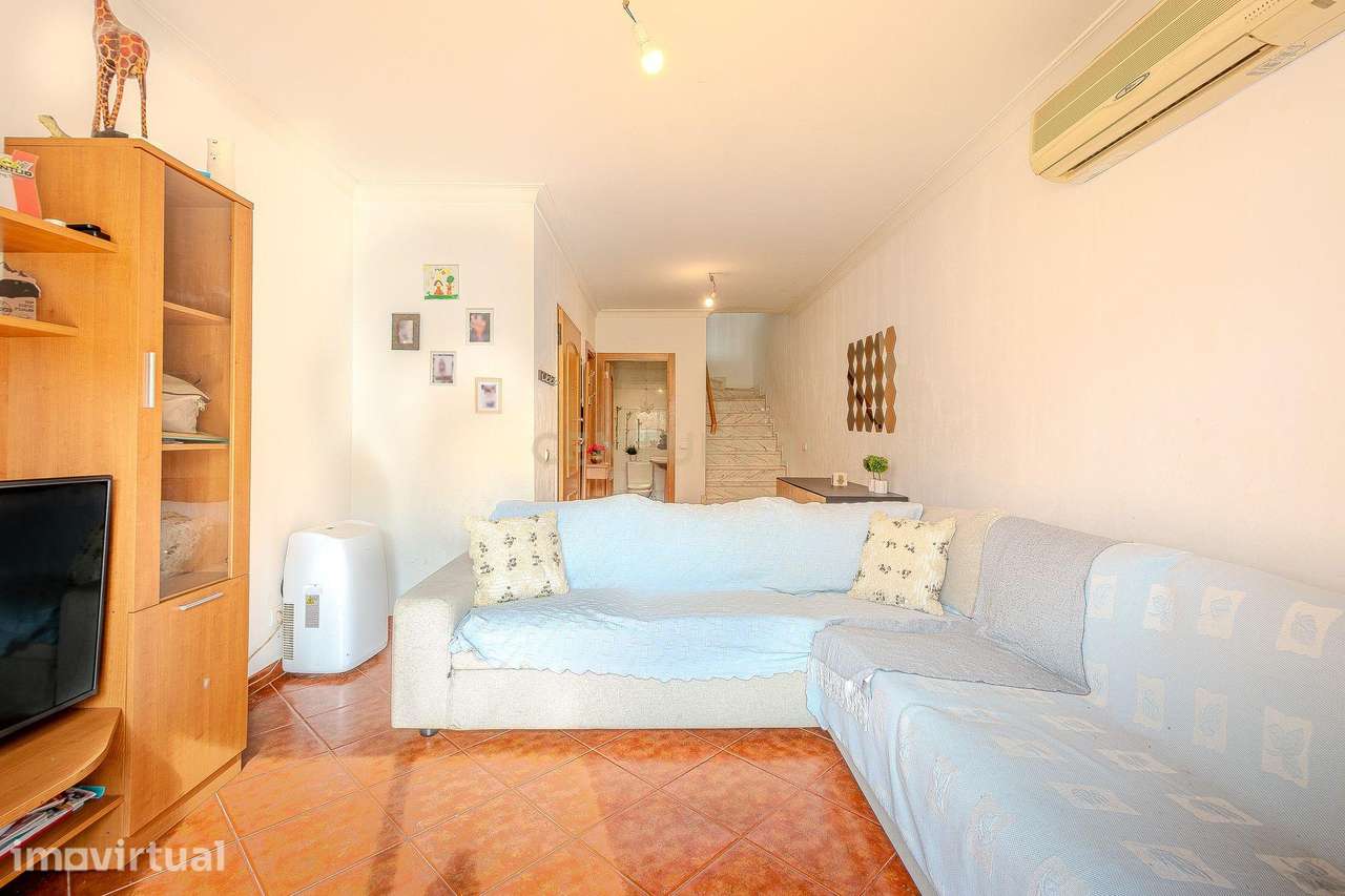 Moradia T2 com Garagem e Logradouro - Ferreiras, Albufeira - Grande imagem: 5/39