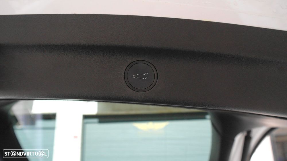 Tesla Model Y Long Range Tração Integral - 12