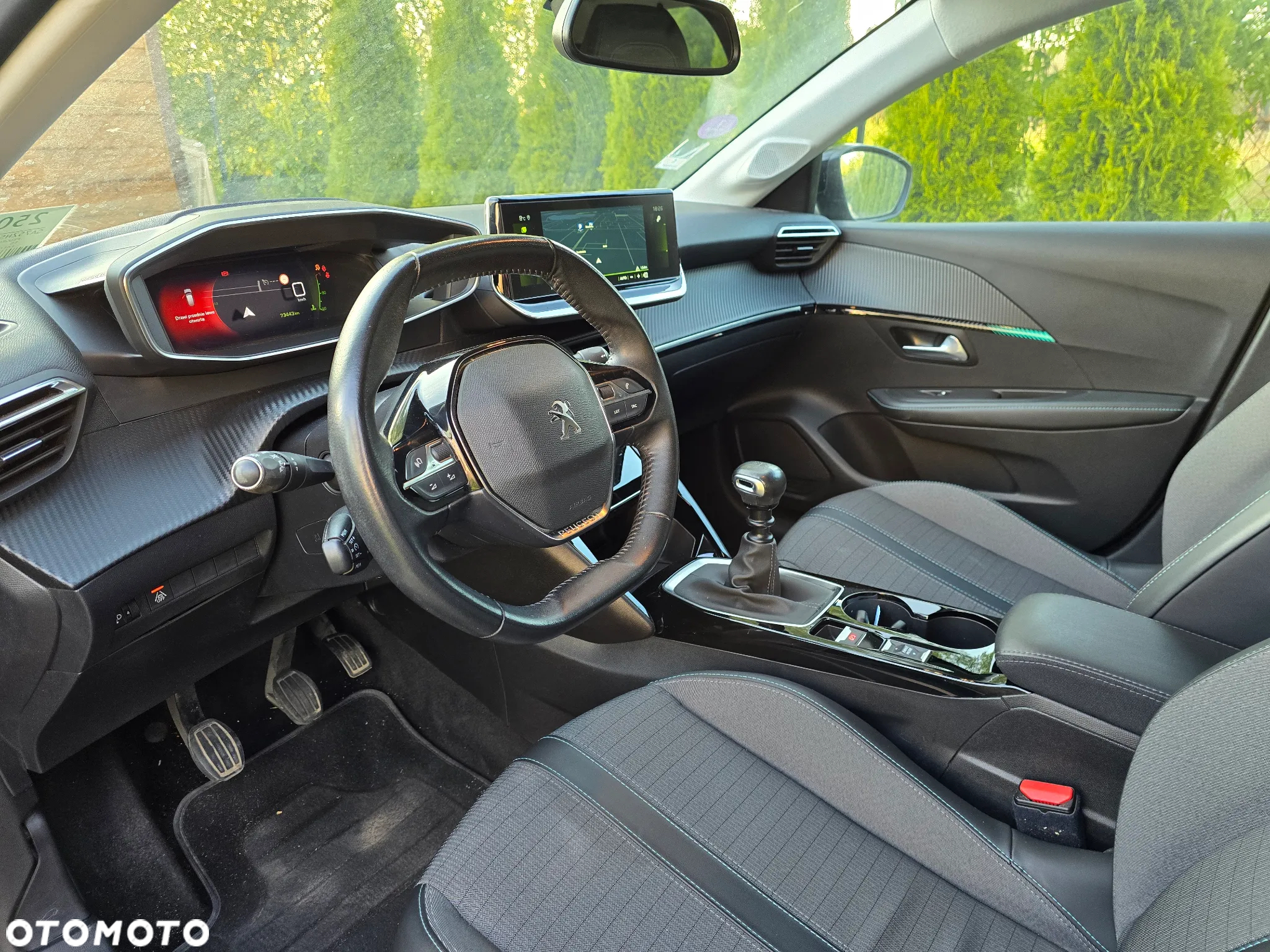 Peugeot 208 PureTech 100 Allure - 8