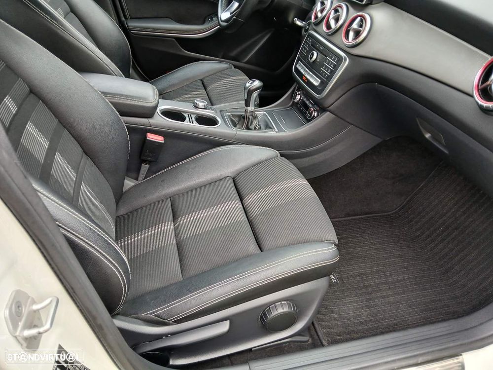 Mercedes-Benz CLA 200 d Shooting Brake Urban - 20