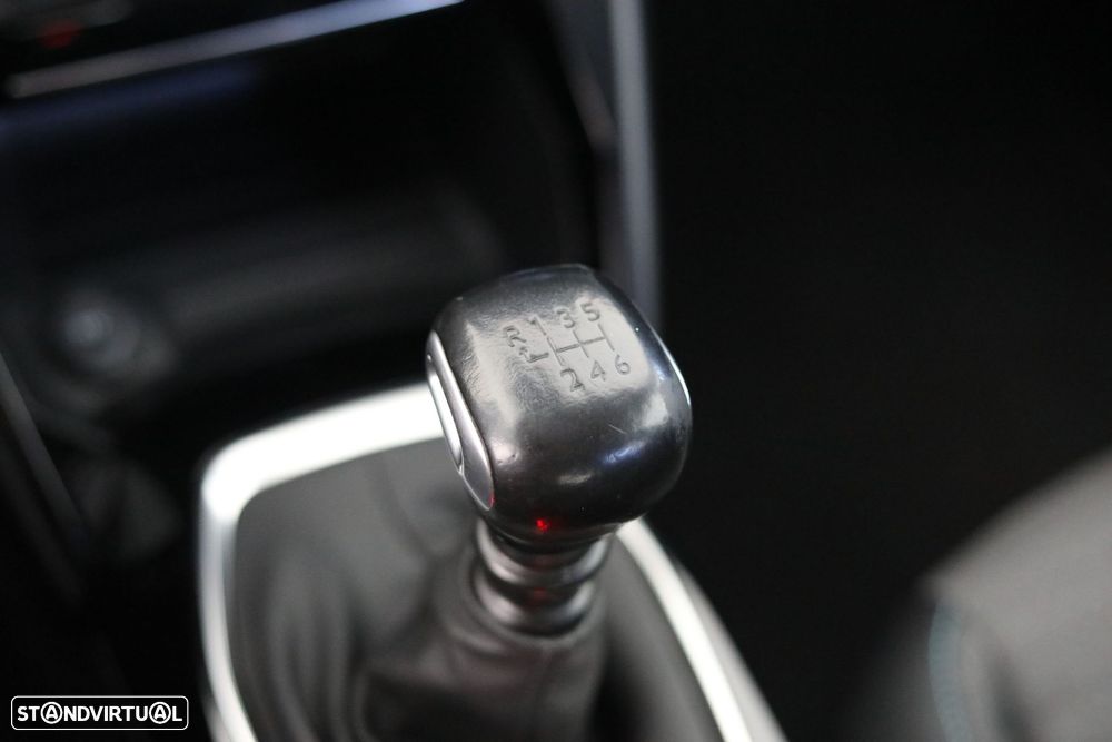Peugeot 2008 1.5 BlueHDi Allure - 15