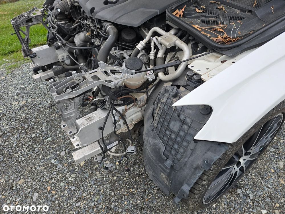 Mercedes-Benz Klasa C 220 CDI DPF Automatik Avantgarde - 19