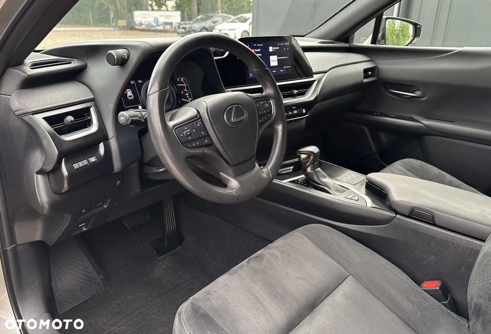 Lexus UX 250h GPF Business 2WD - 7