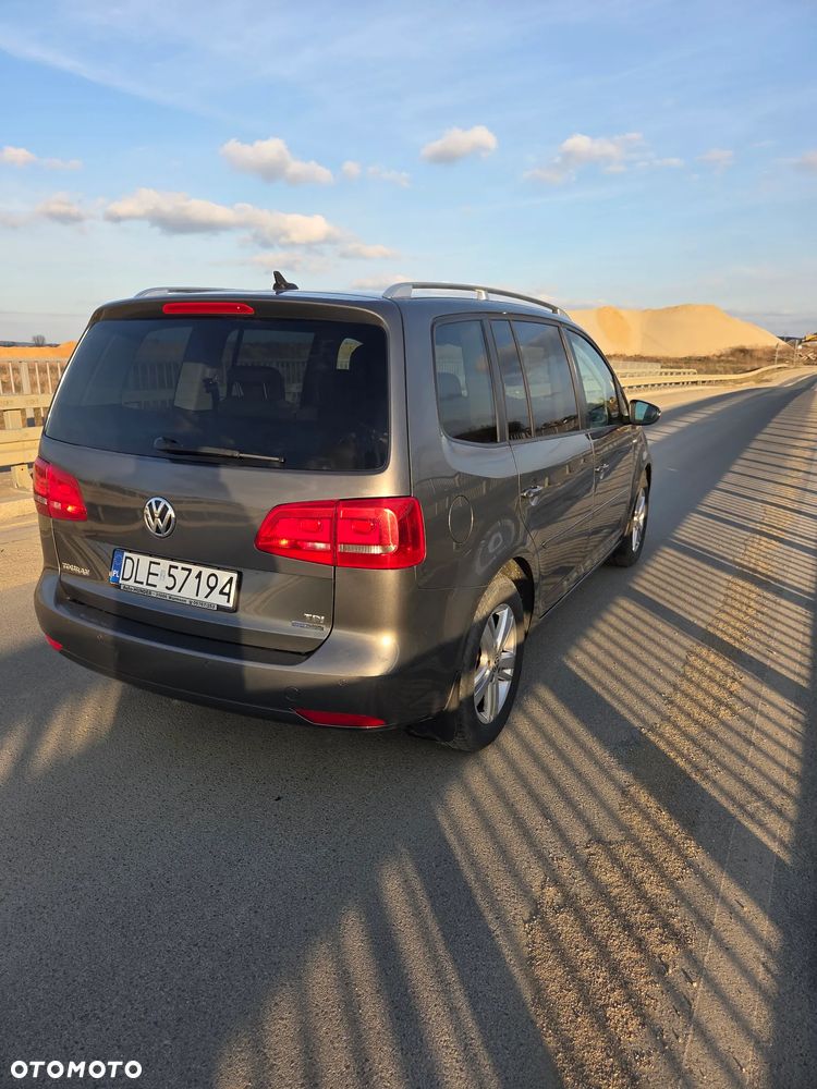 Volkswagen Touran 1.6 TDI DPF BlueMotion Technology MATCH - 11