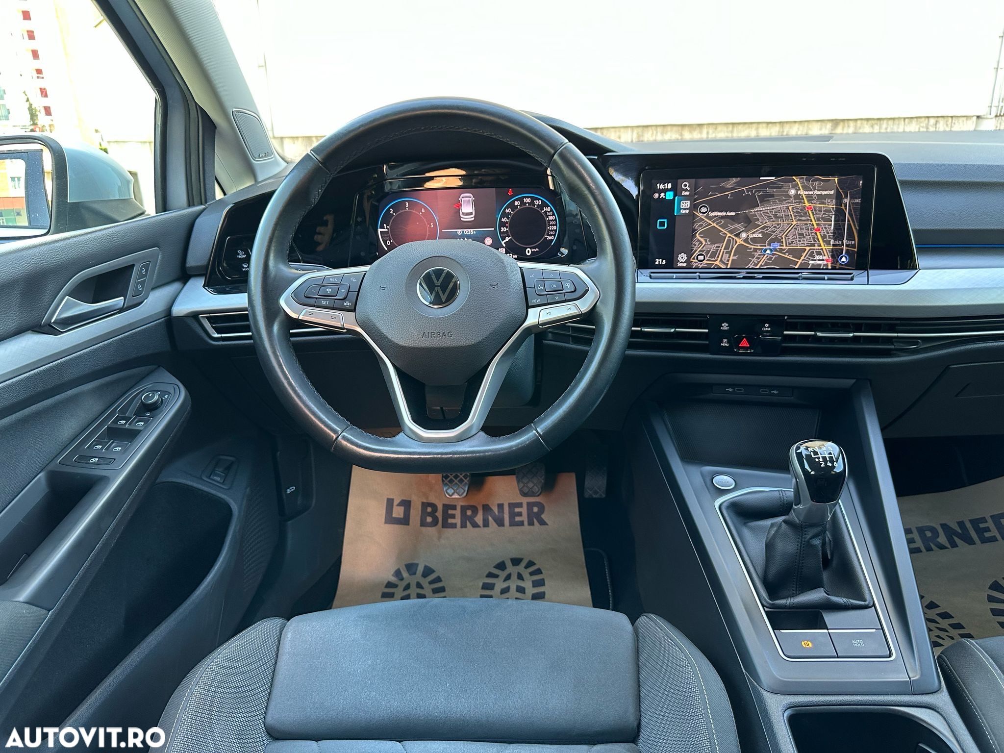 Volkswagen Golf 2.0 TDI Life - 31