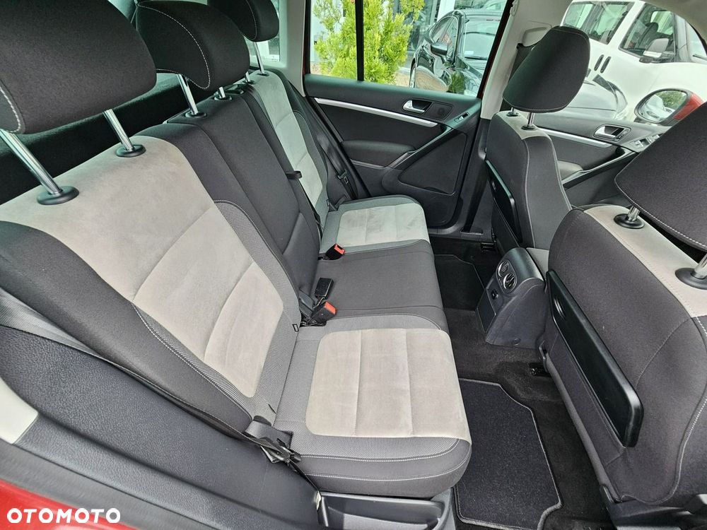 Volkswagen Tiguan 2.0 TDI DPF 4Motion BlueMotion Technology DSG Sport & Style - 35