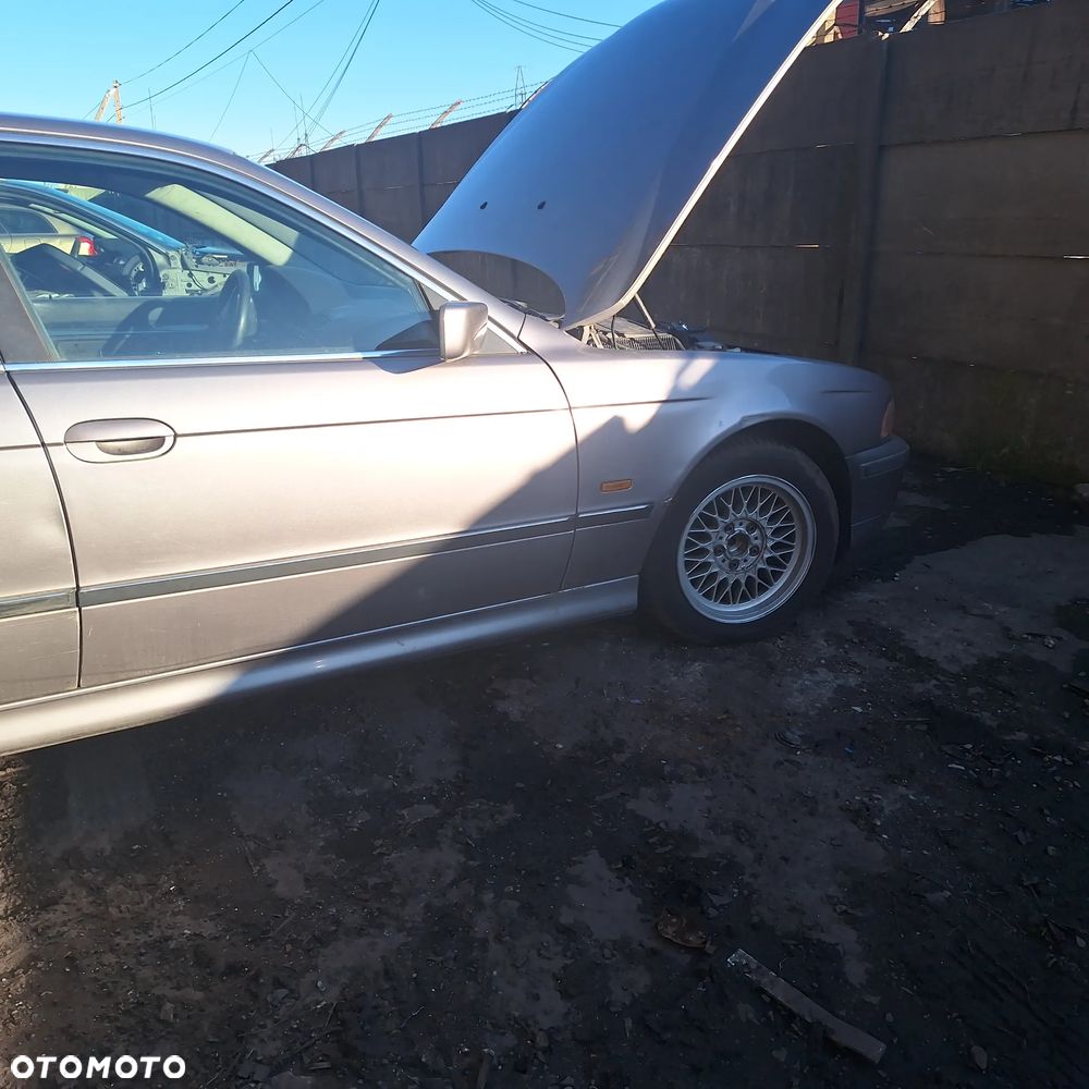 MASKA ZDERZAK PRZOD TYL BLOTNIK DRZWI  LAMPA KLAPA BAGAZNIKA SZYBA LUSTERKO BOCZKI DRZWI  BMW 5 E39 339/7 - 3