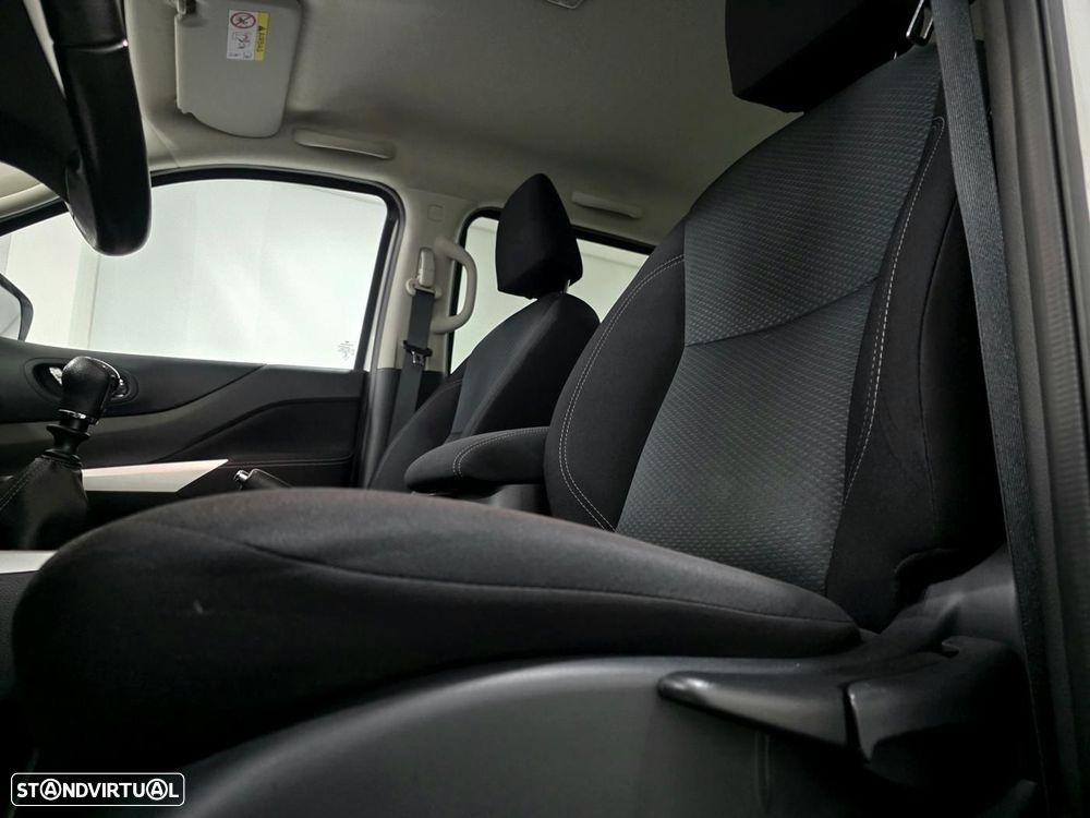 Nissan Navara 2.3 DCI 4WD N-CONNECTA NACIONAL 5 LUGARES - 14