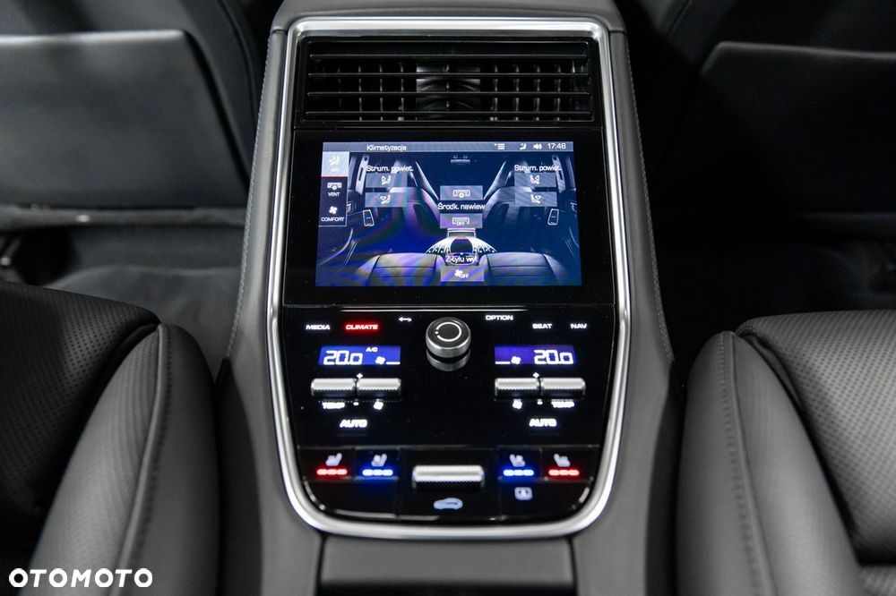Porsche Panamera Turbo S - 33