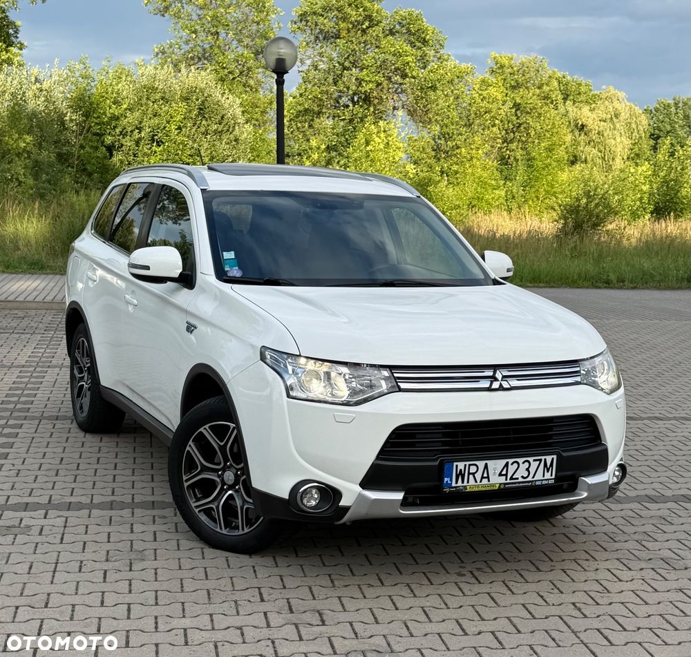 Mitsubishi Outlander 2.0 4WD Top - 2