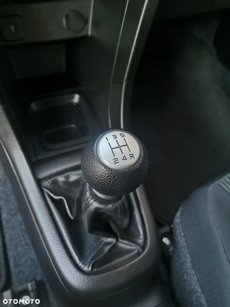 Suzuki Swift 1.2 Club - 12