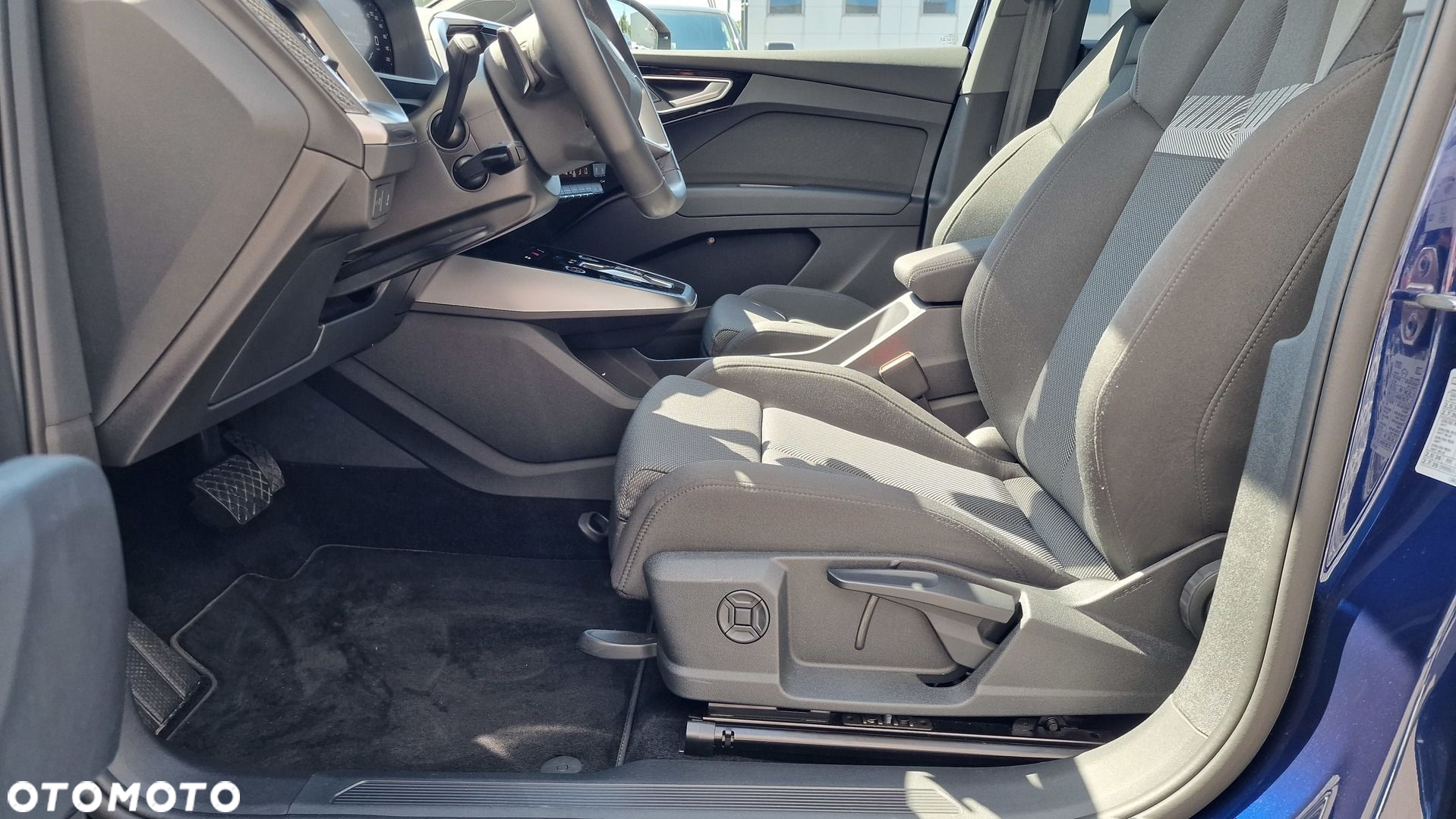 Audi Q4 - 19