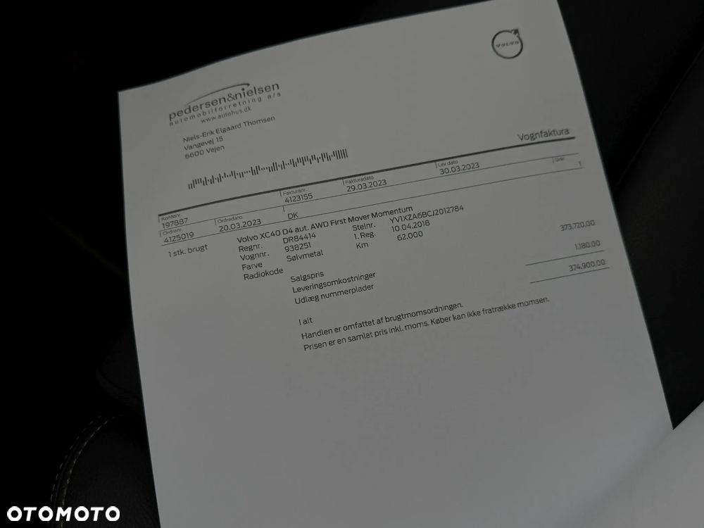 Volvo XC 40 D4 SCR AWD Momentum - 38