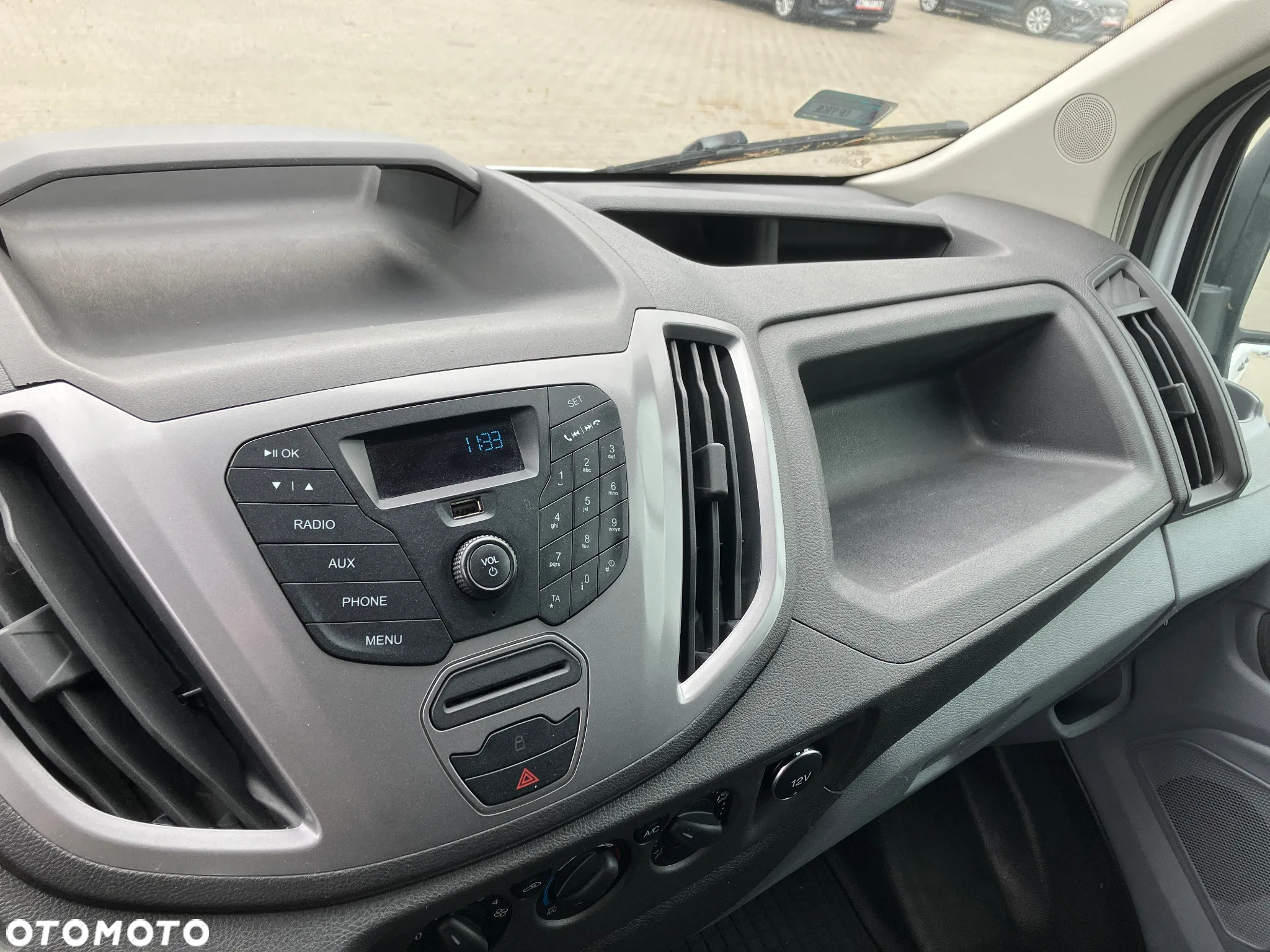 Ford Transit - 13