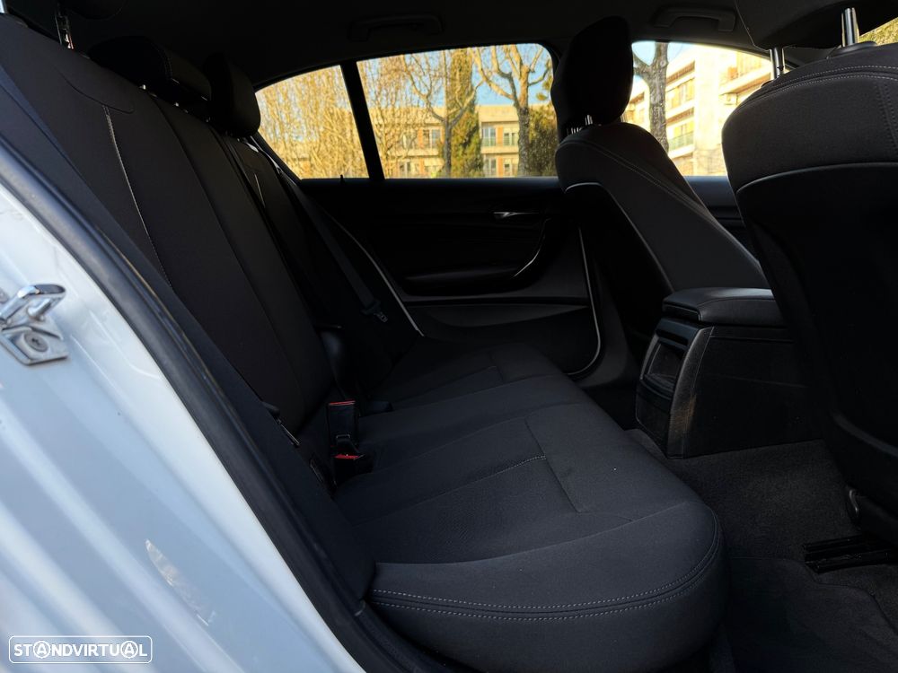 BMW 116 d EDynamics Line Sport - 8