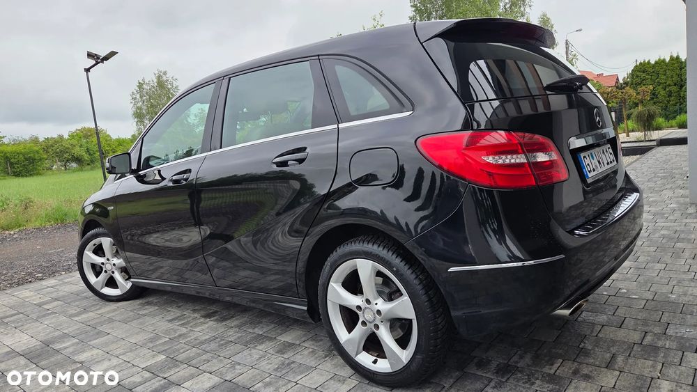 Mercedes-Benz Klasa B 200 (BlueEFFICIENCY) - 4