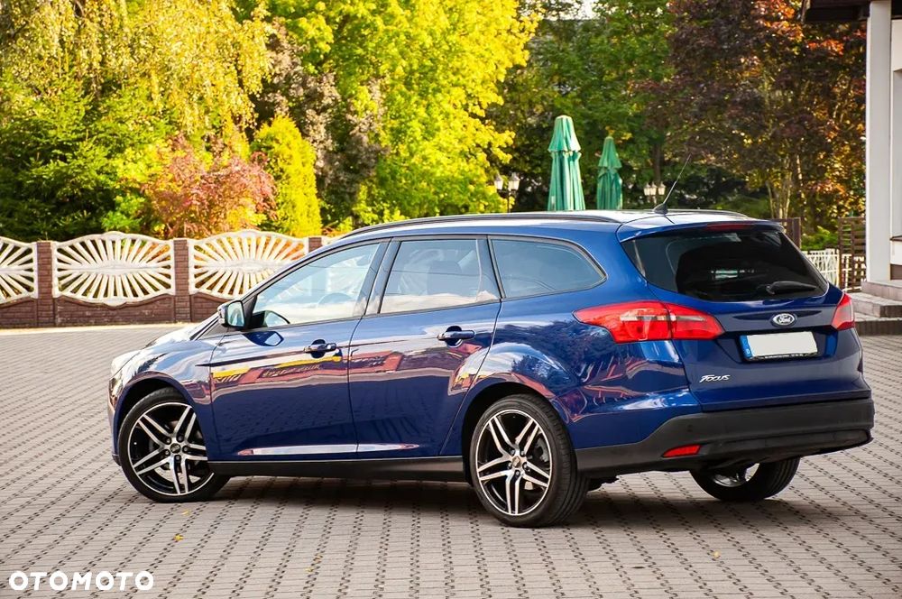 Ford Focus 1.6 TDCi DPF Start-Stopp-System SYNC Edition - 9